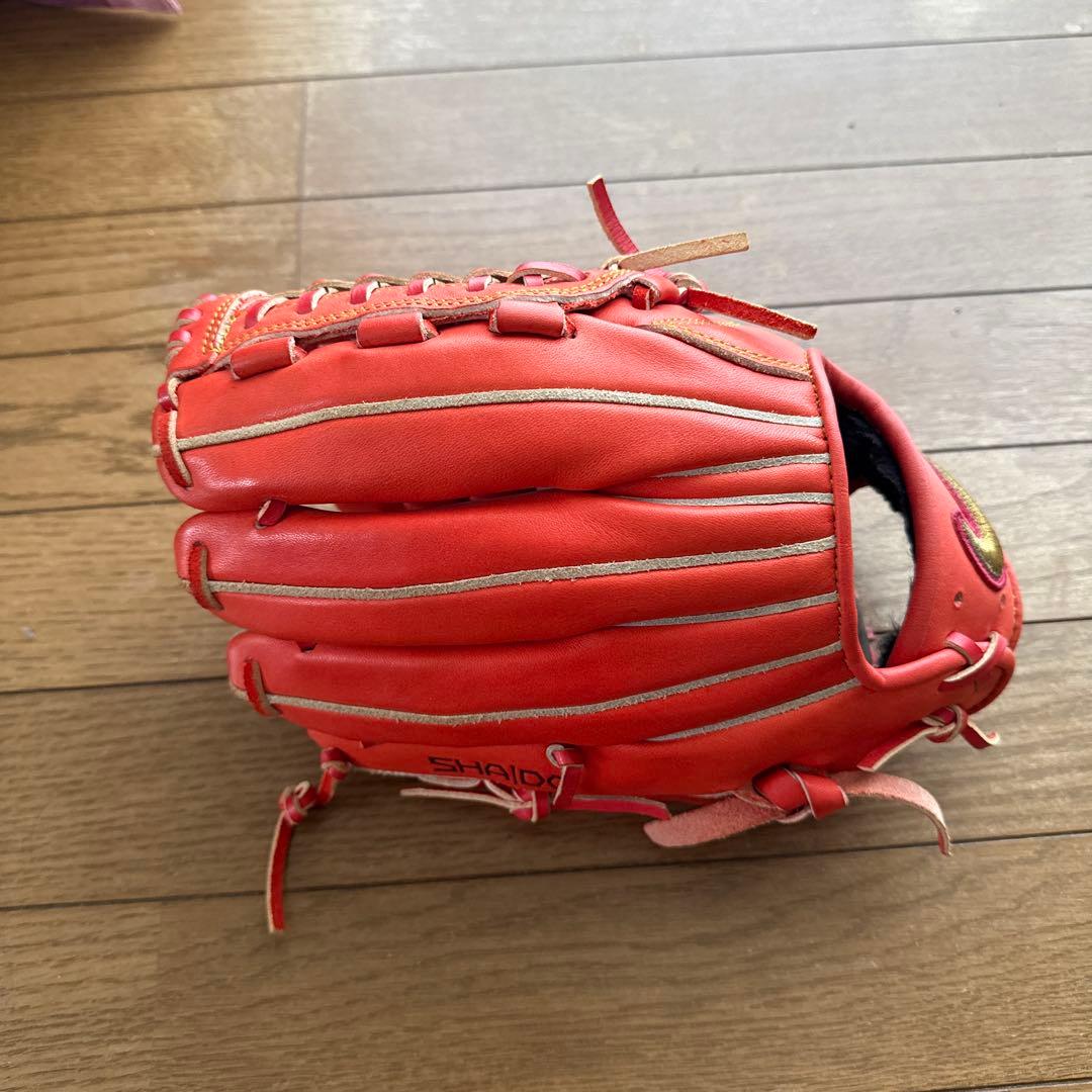 Nike SHADO 軟式グローブ オレンジ