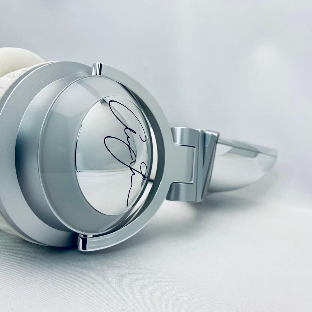 【限定】Ariana Grande × Brookstone ネコ耳ヘッドホン