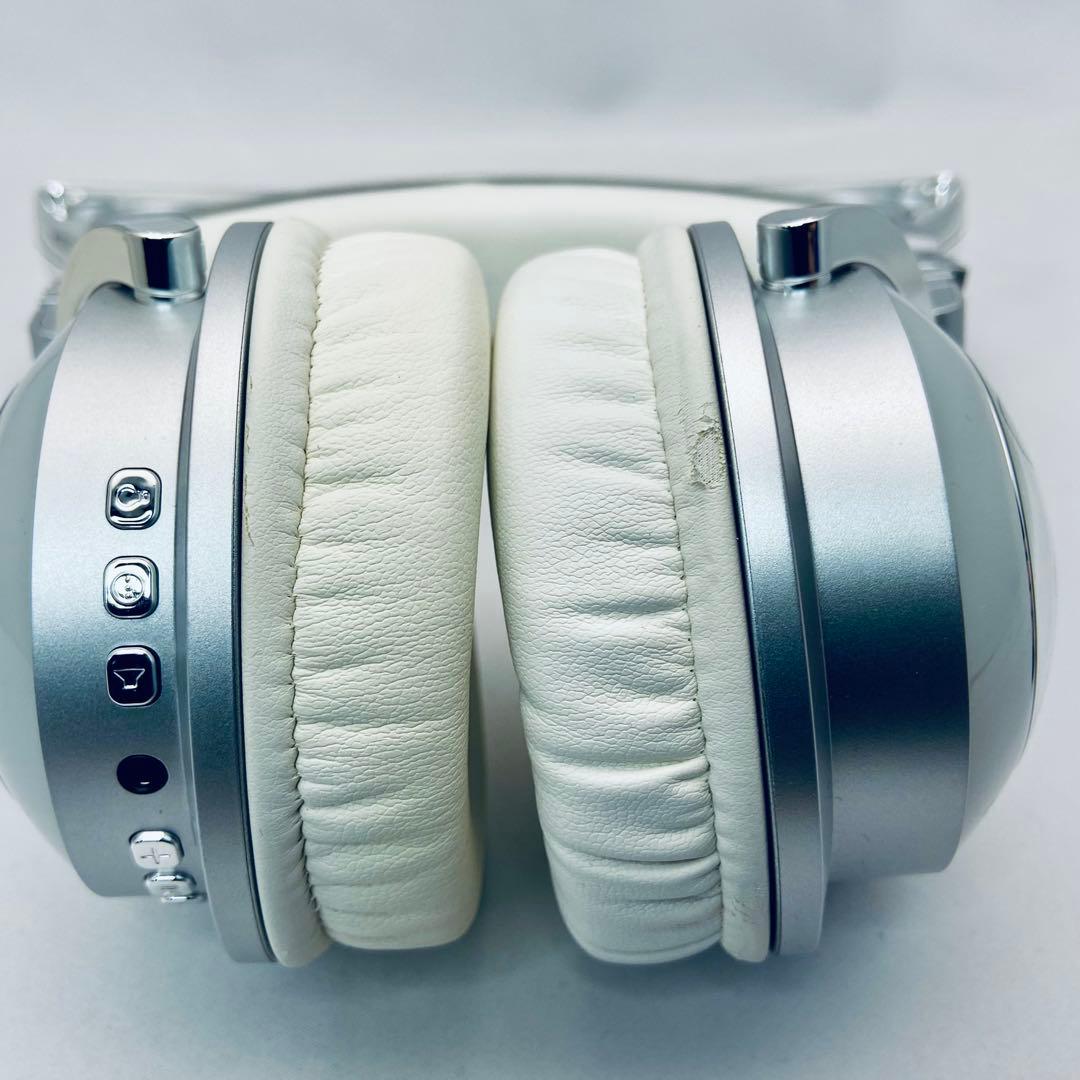 【限定】Ariana Grande × Brookstone ネコ耳ヘッドホン