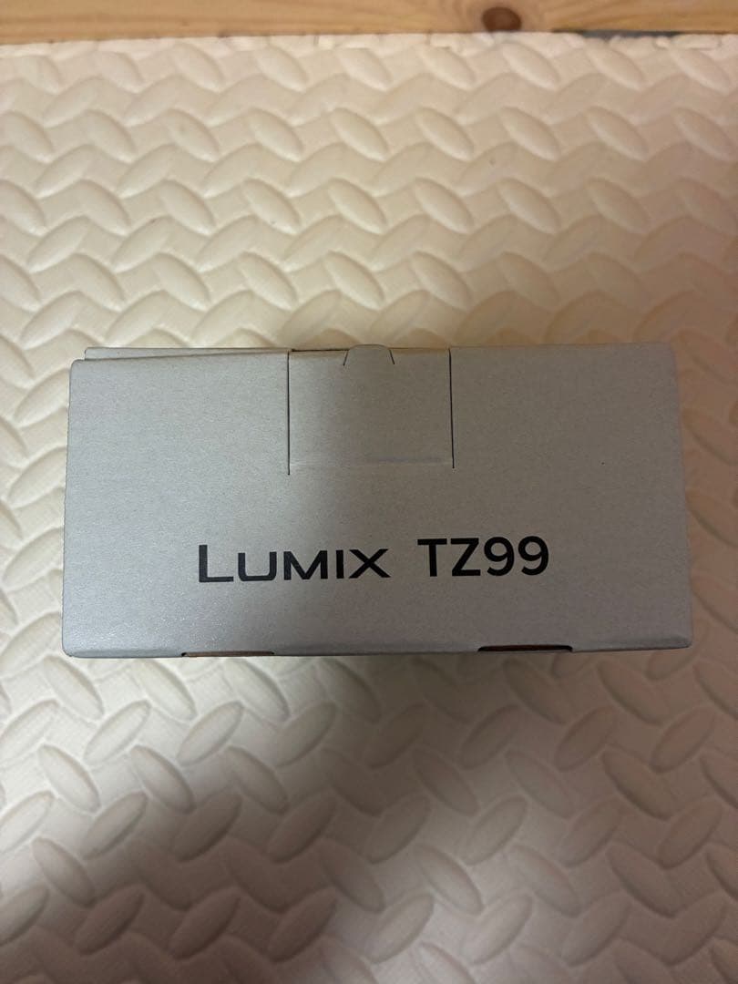 未使用品　panasonic tz99 デジタルカメラ ホワイト