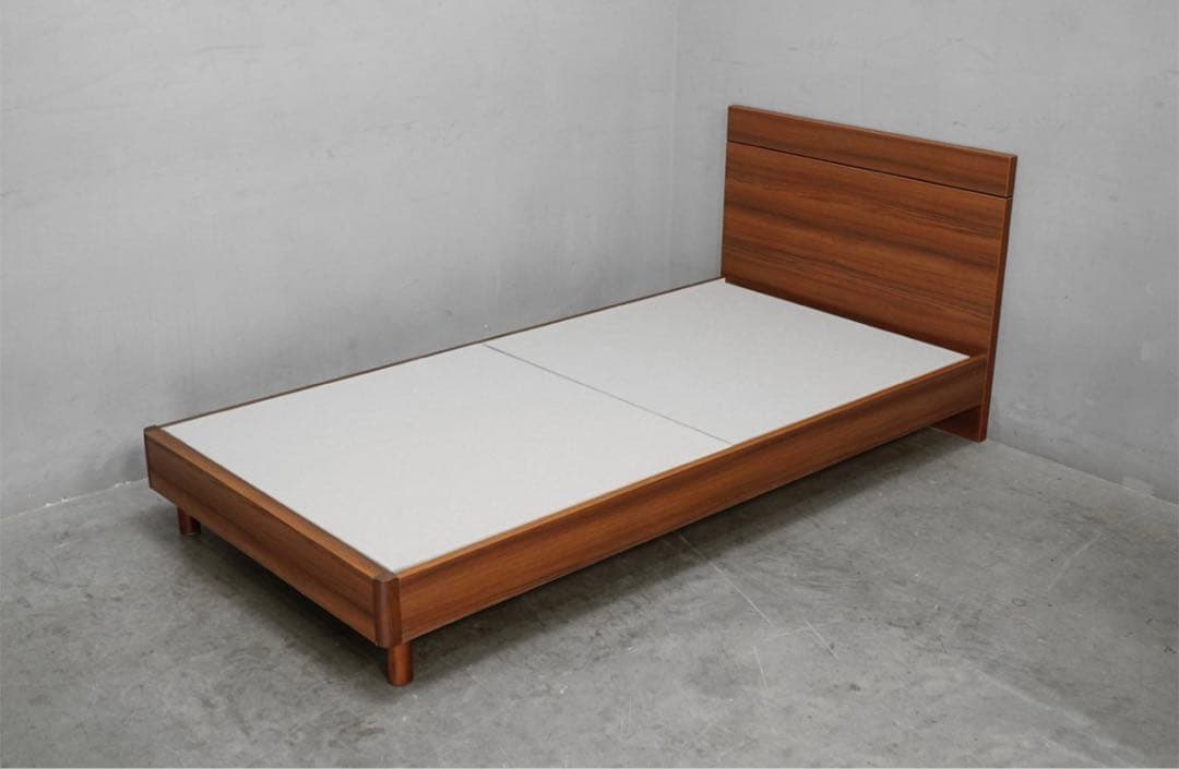 ⭐*ミ様 展示品❗️NIHONBED ベッドフレーム　ブラウン　茶色　シングル