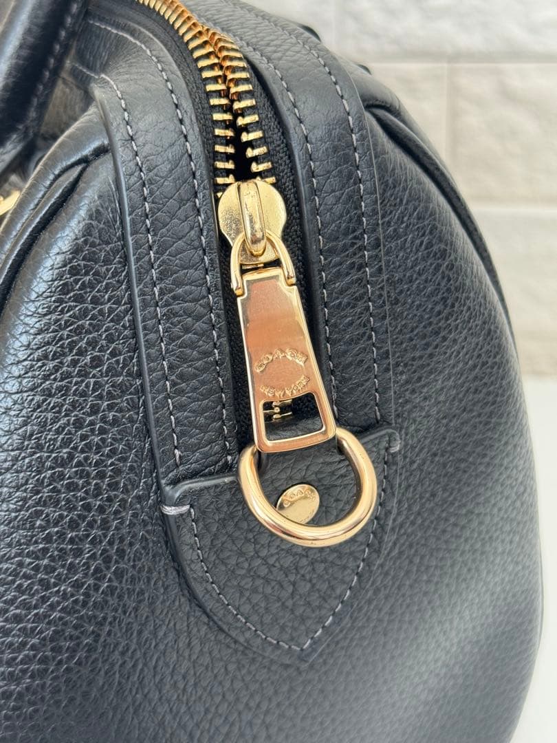 a*y様 中古美品　COACH コーチ　ローアンサッチェル　CV962