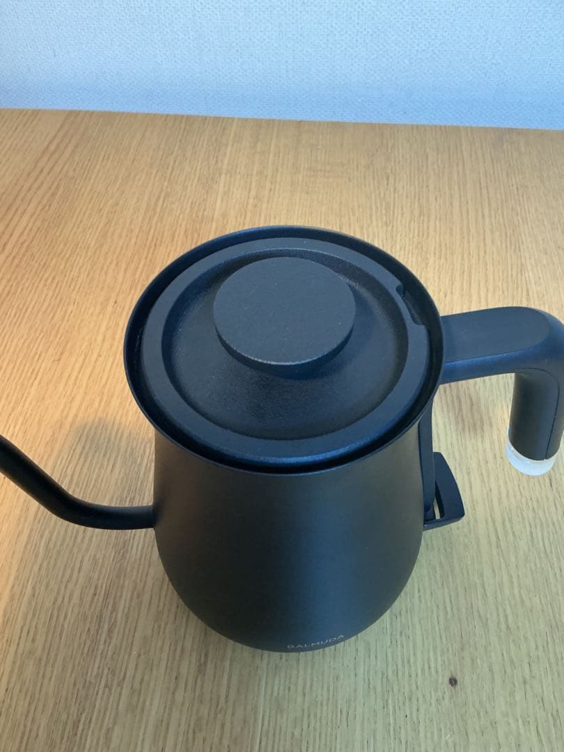 ☆オシャレ！バルミューダ電気ケトル　The PotK07A-BK超美品　送料無料