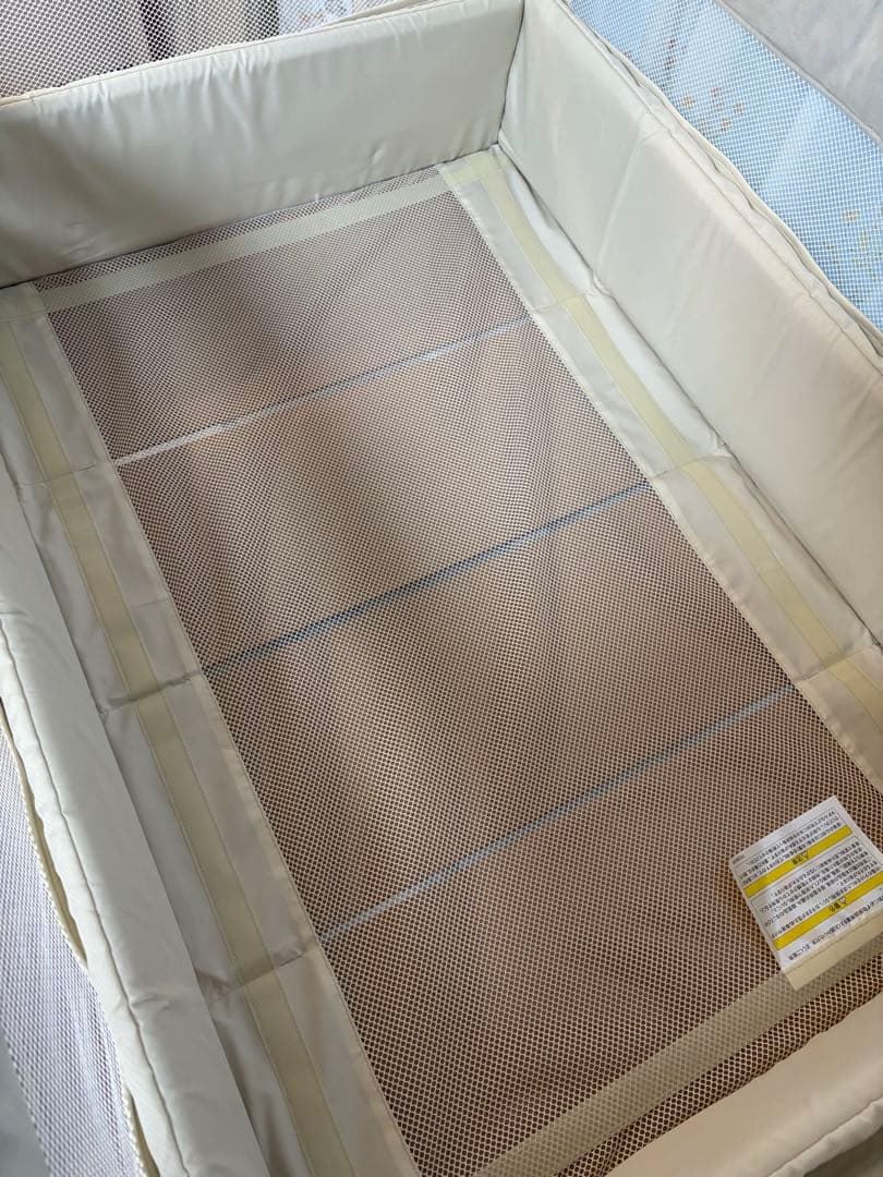 ココネルエアープラス　アップリカ　ベビーベッド 説明書付き