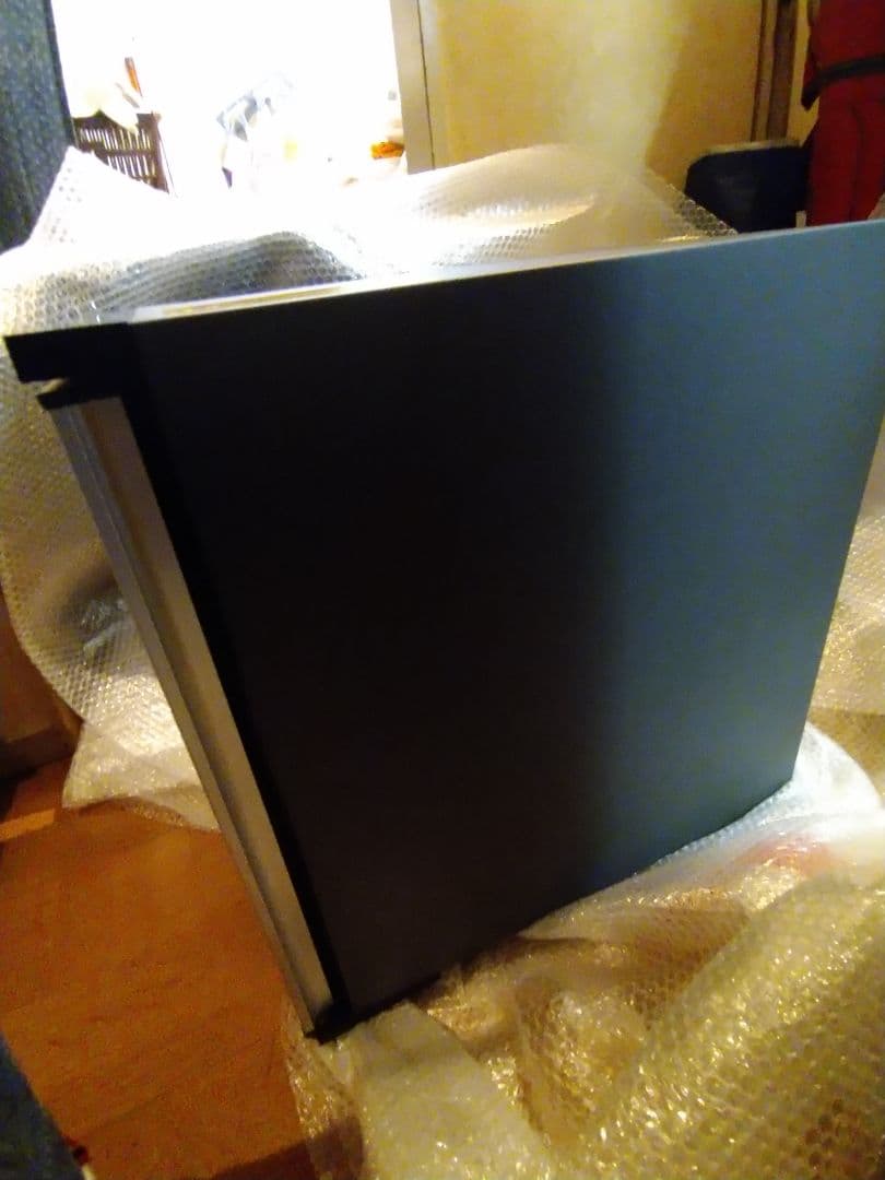 週末迄セール新品同様ファンビーノワインセラー 4段木製棚付き12本〜15本収納