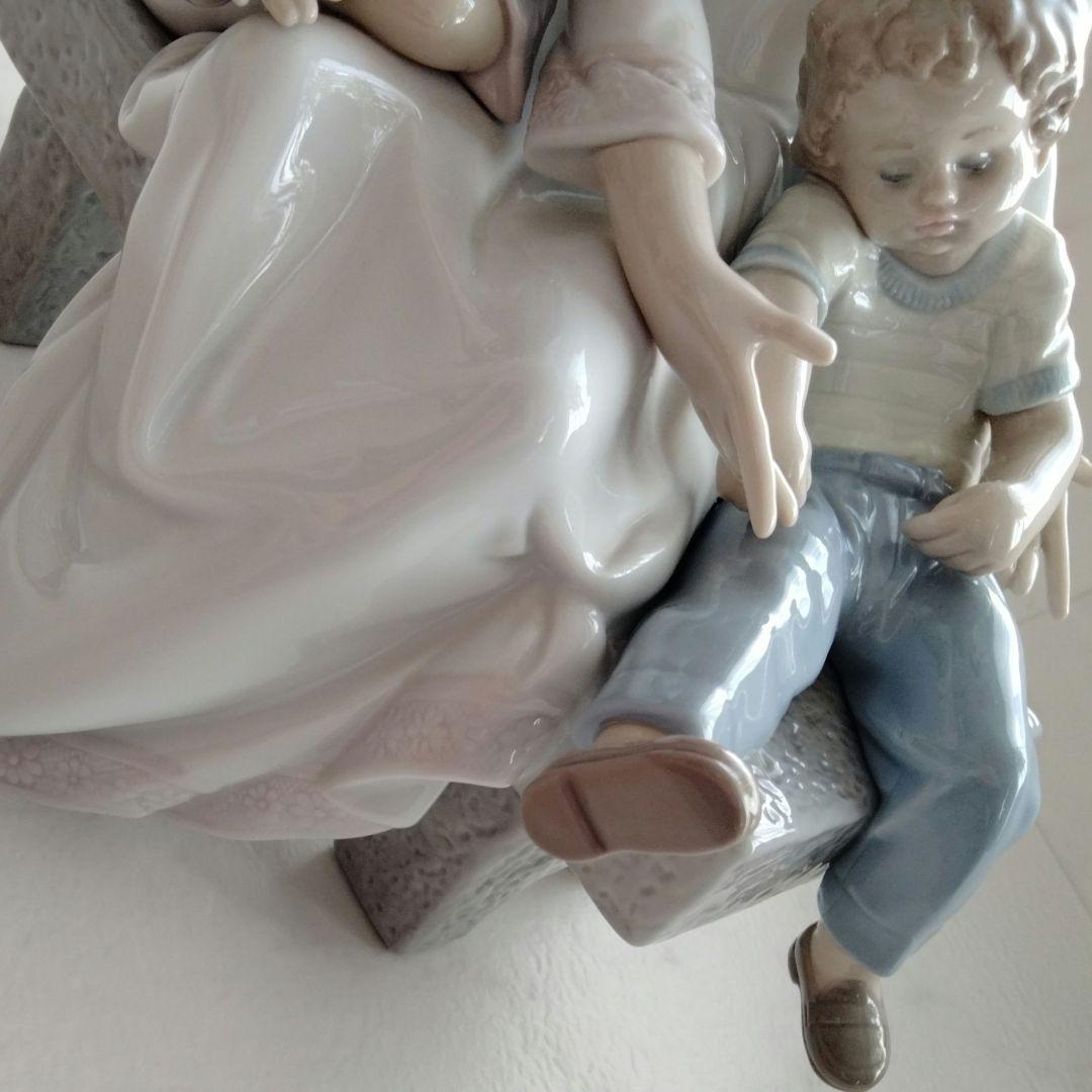 リヤドロ　遊びつかれて　親子