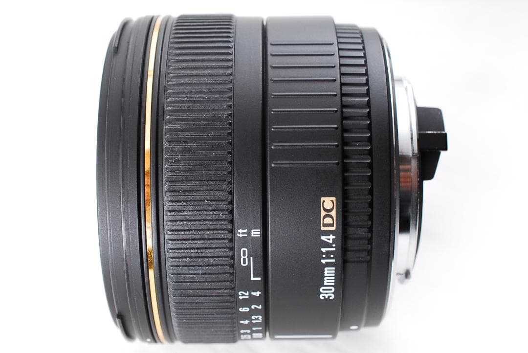 シグマ SIGMA 30mm F1.4 EX DC Pentax K