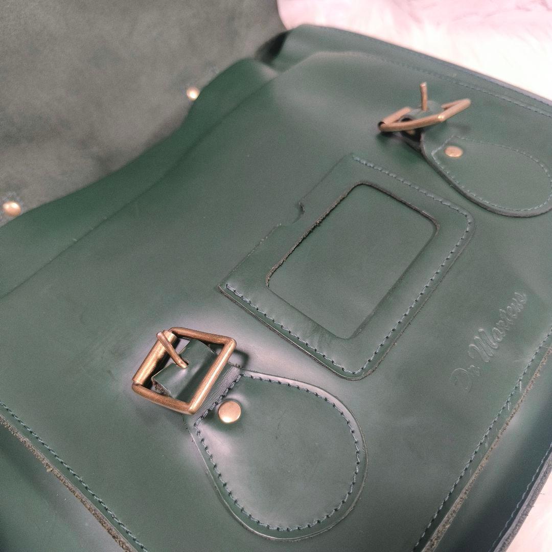 【虚々様】ドクターマーチン　サッチェルバッグ　15インチ　グリーン