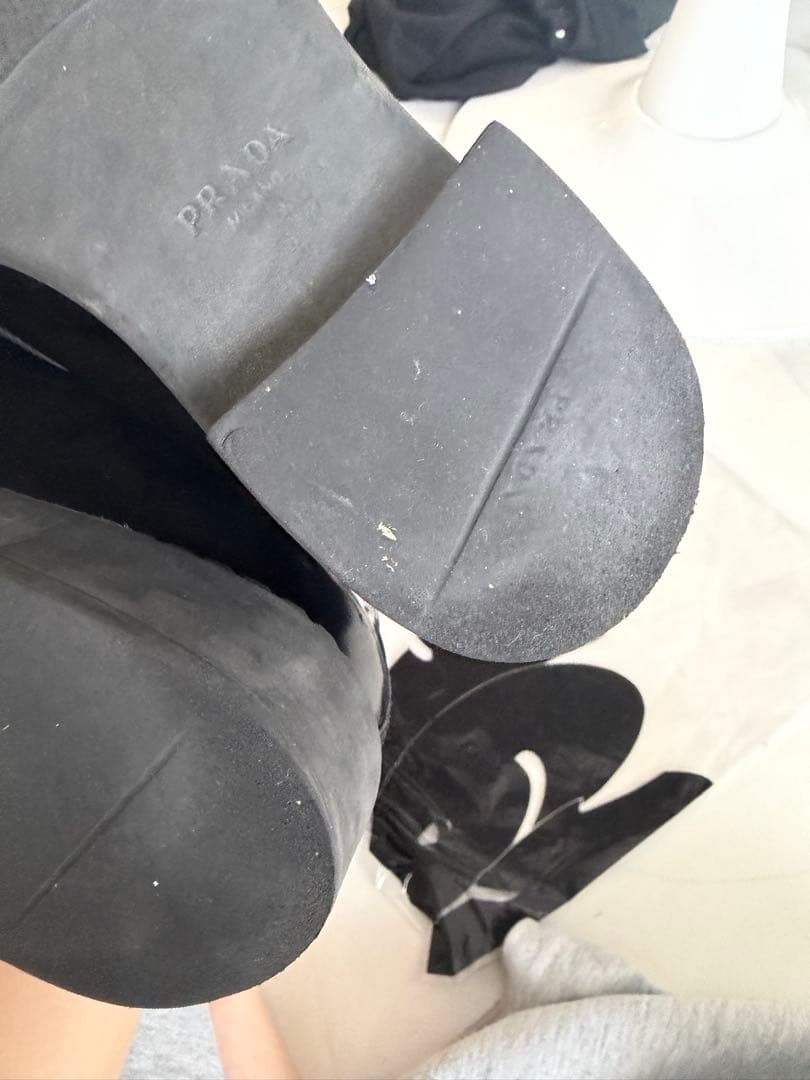 大人気PRADA ブラック チョコレート ブラッシュドレザー ローファー 36