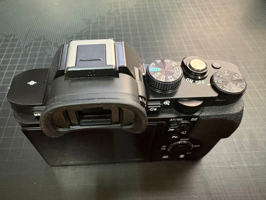 美品 SONY α7 ボディ（ILCE-7）フルサイズミラーレス