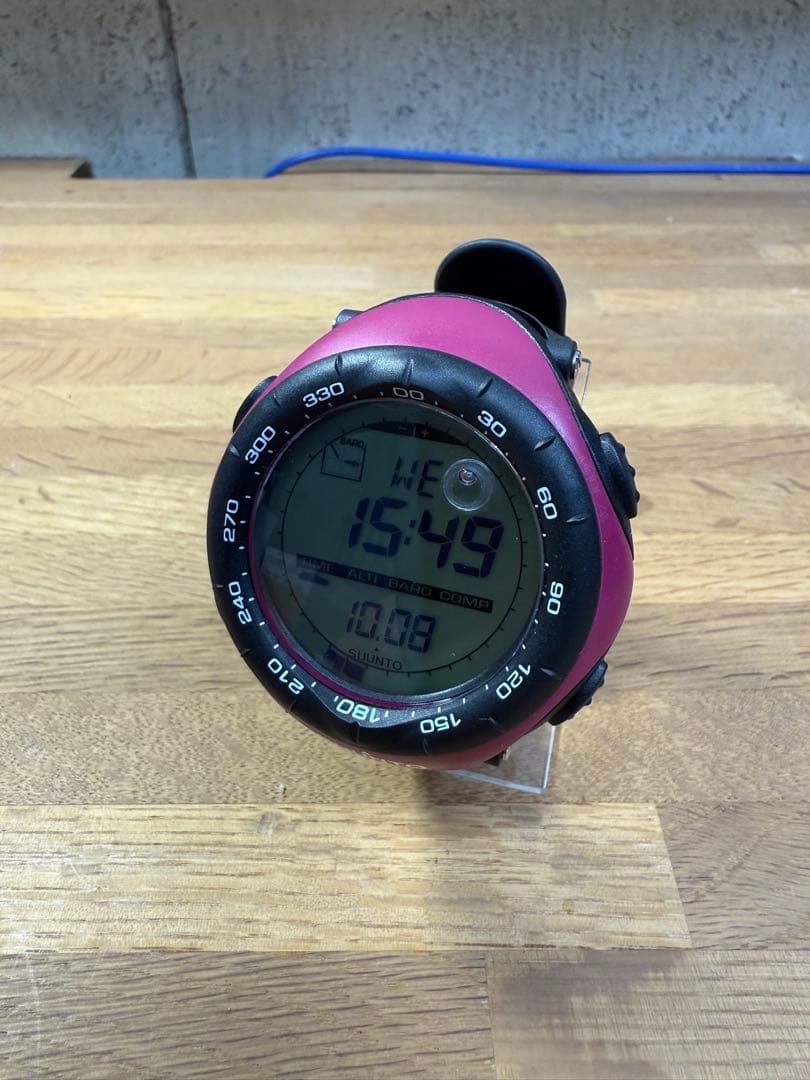 試着のみ 希少 SUUNTO VECTOR ベクター ベリーパープル
