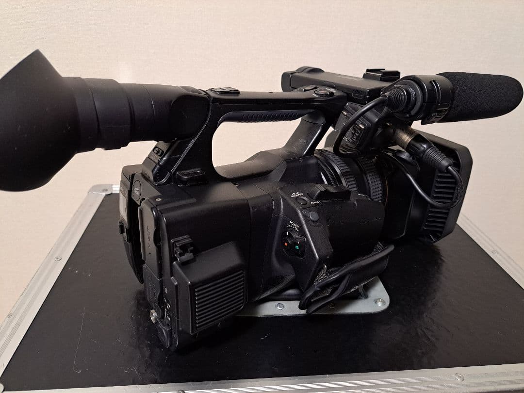 ソニー 4K ビデオカメラ プロ(業務用)