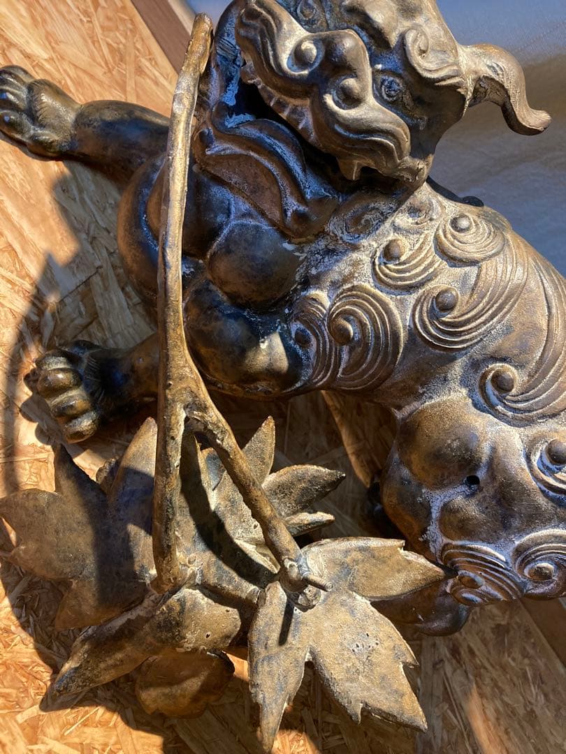 唐獅子 牡丹 置物 金属製