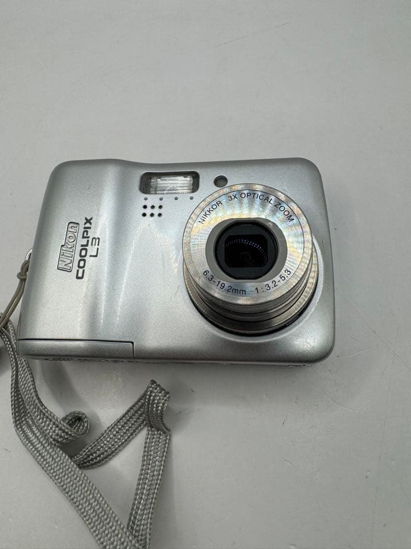 Nikon COOLPIX L32 単三電池