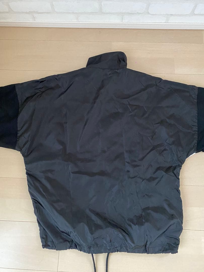 バレンシアガ　ナイロンジャケット