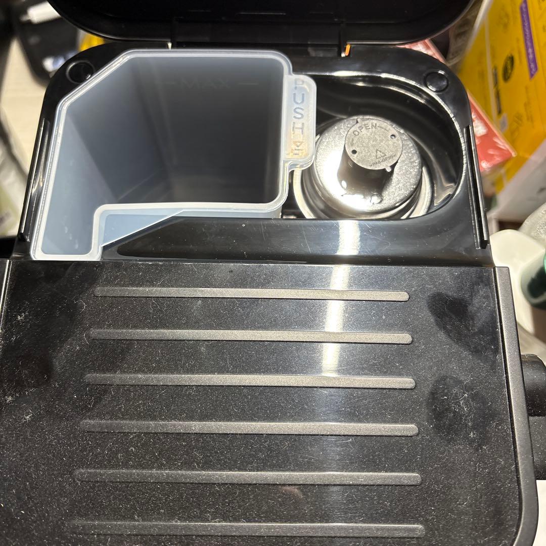 DeLonghi エスプレッソマシン スティローザ黒 箱あり 付属品なし