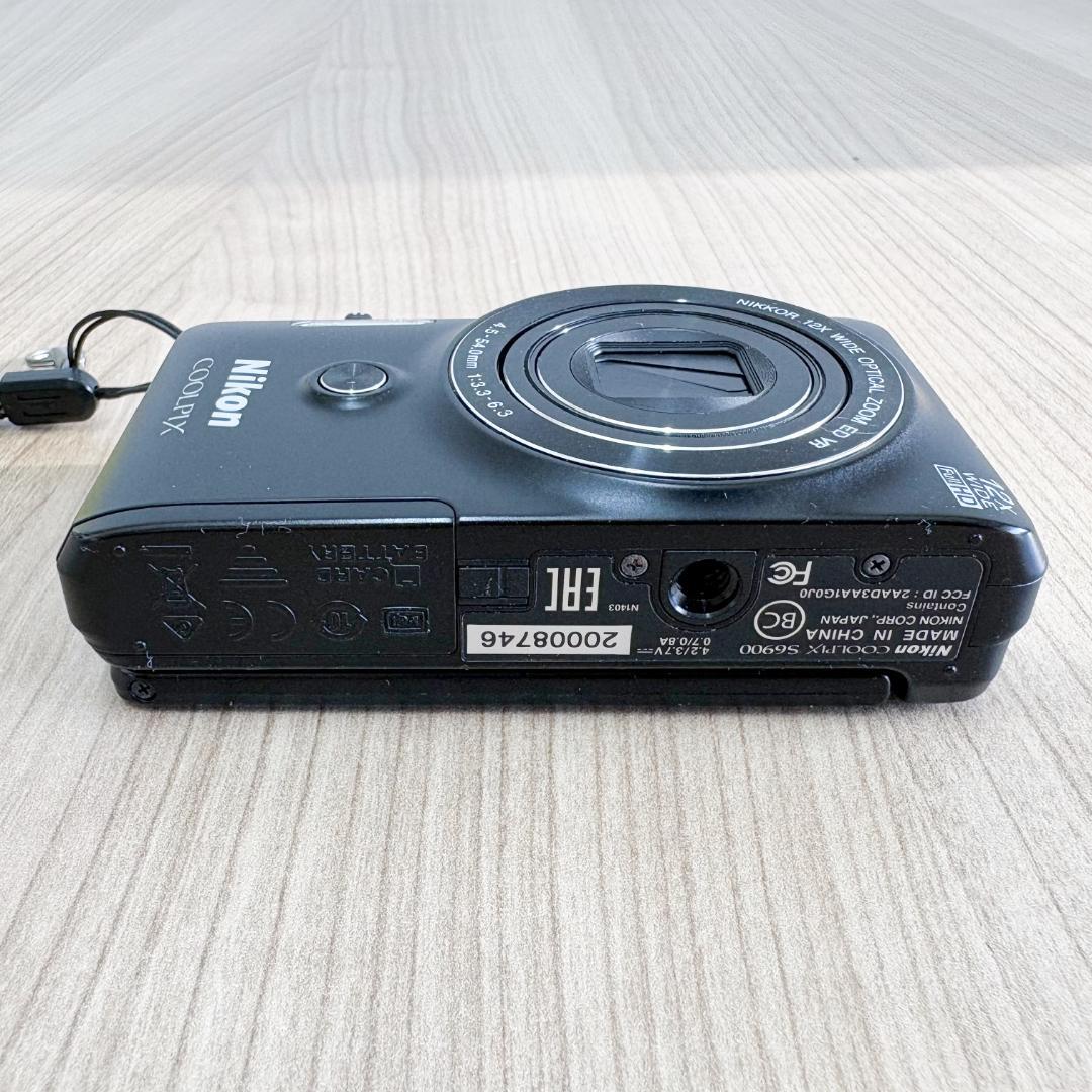 完動品 Nikon COOLPIX S6900 ブラック 箱付き