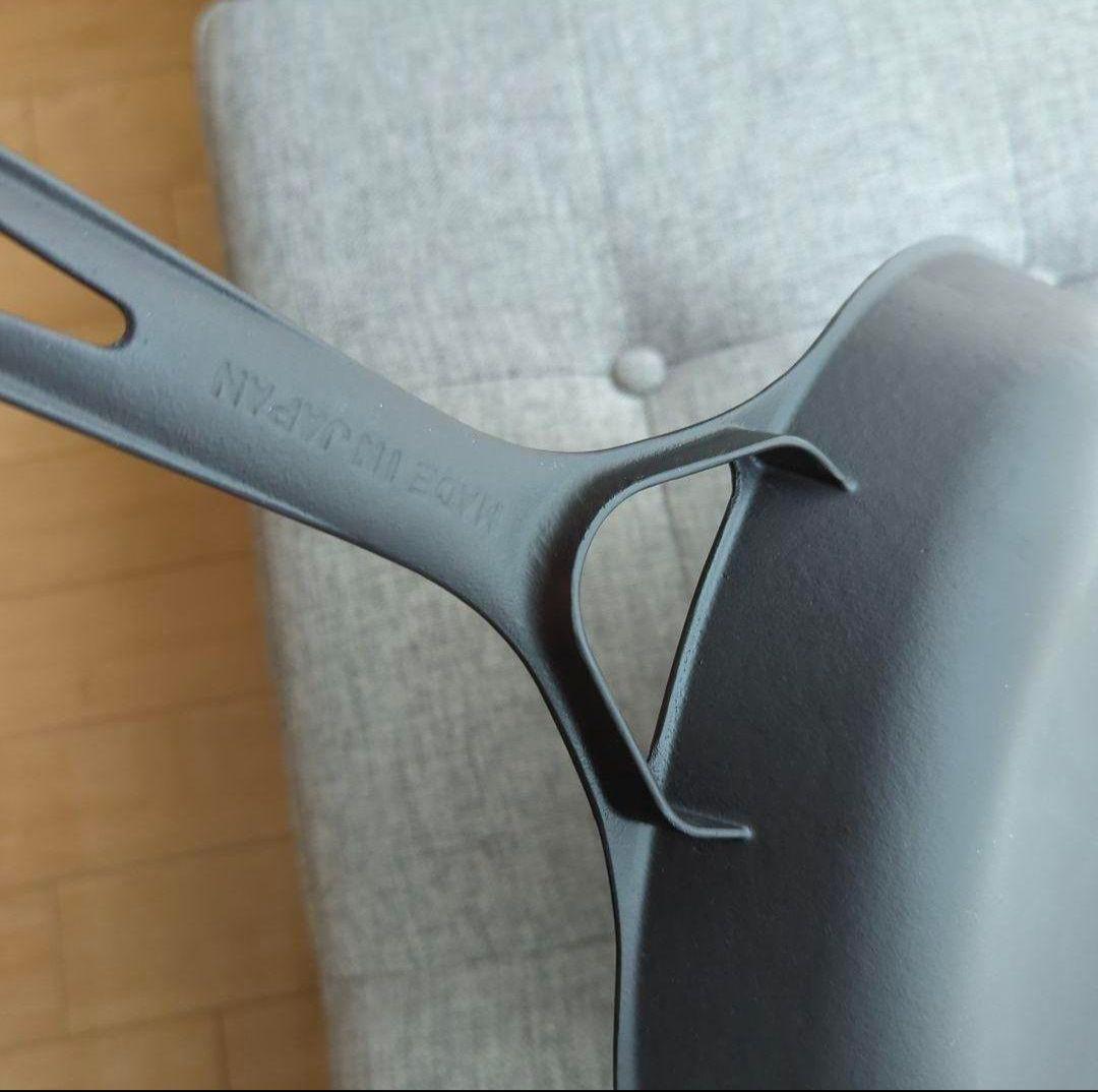 [新品] UNILLOY ユニロイ 薄く軽い 鋳物フライパン 28cm 燕三条製