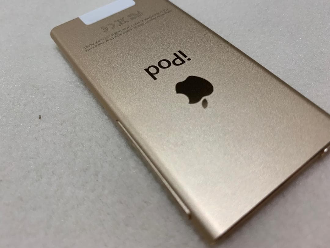 【美品】Apple iPod nano 第7世代 16GB ゴールド