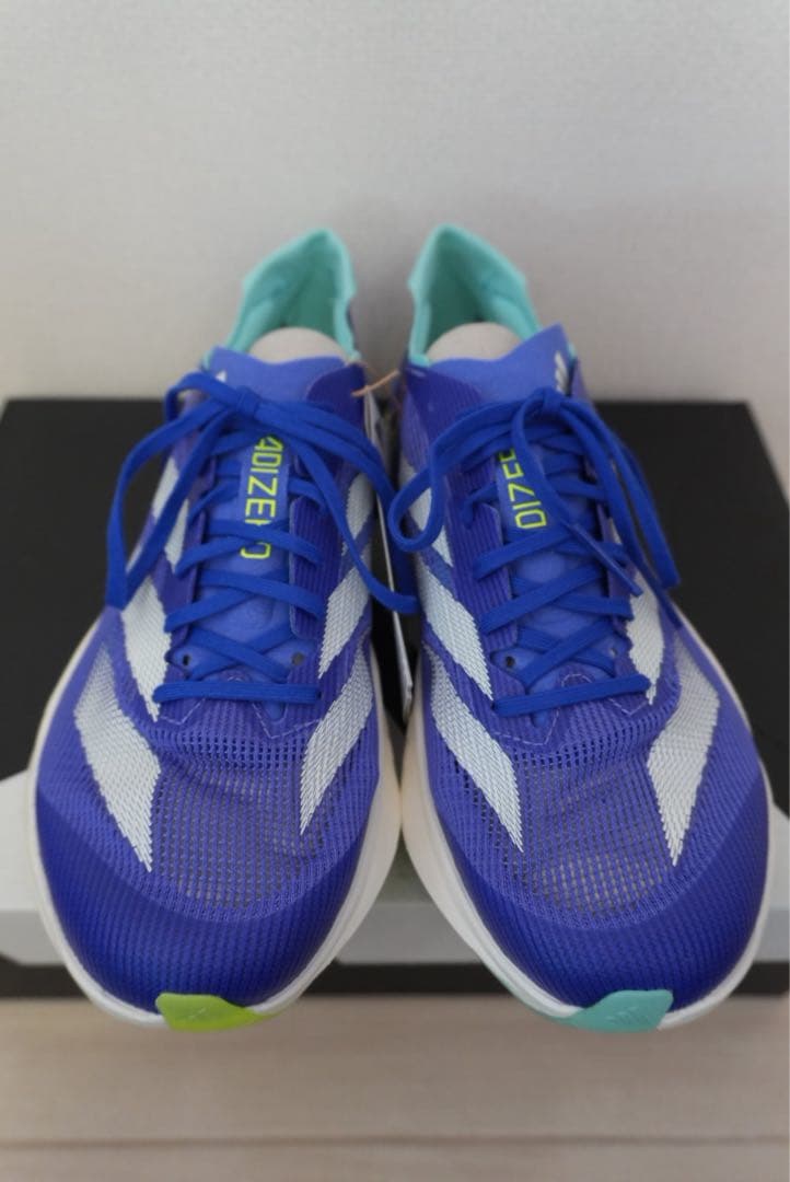 アディゼロ　アバンチ