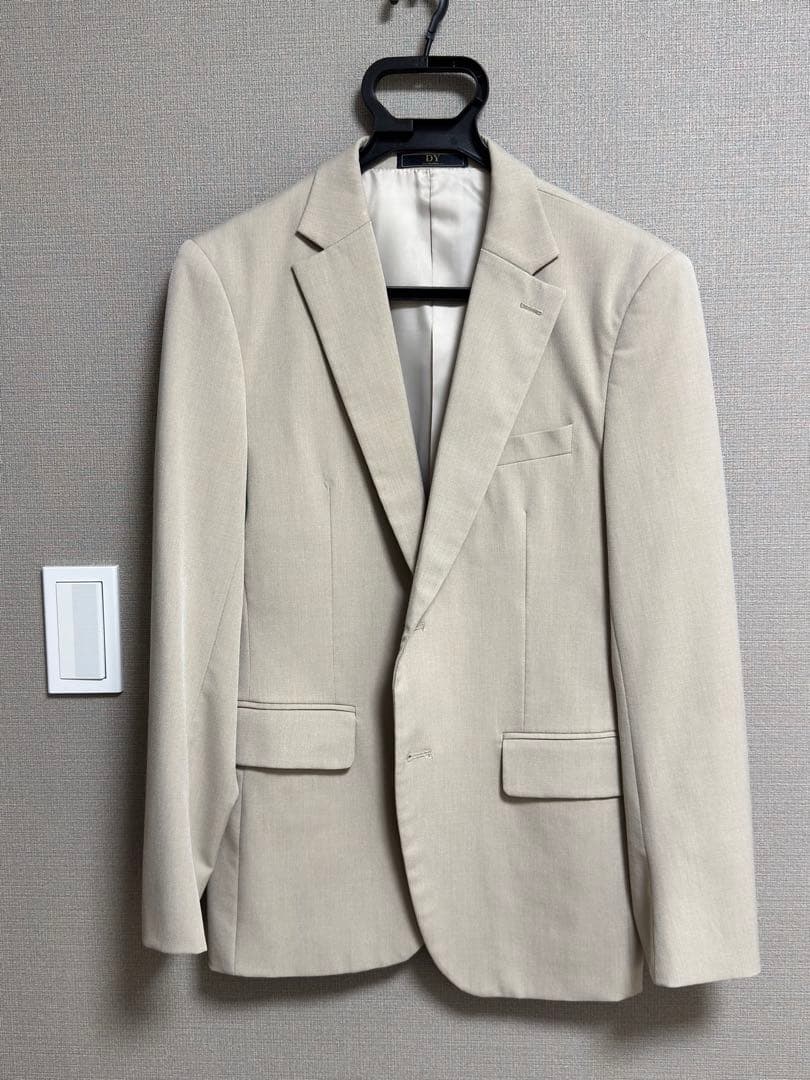 THE URBAN BLANCHE ベージュ タキシード　（TX12）
