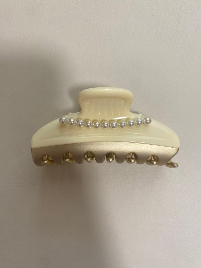 ALEXANDRE DE PARIS アイボリー ヘアクリップ