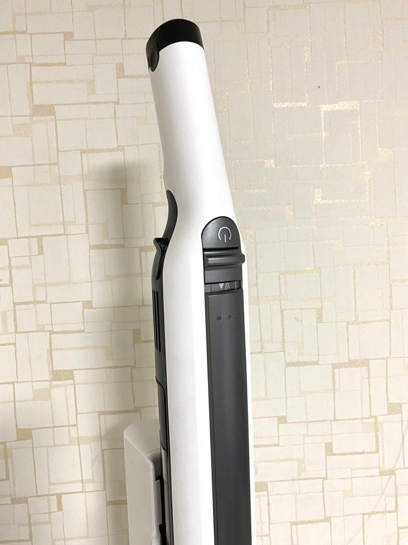 shark シャーク スティッククリーナー　CS150JAE ゴミ収集ドック付き