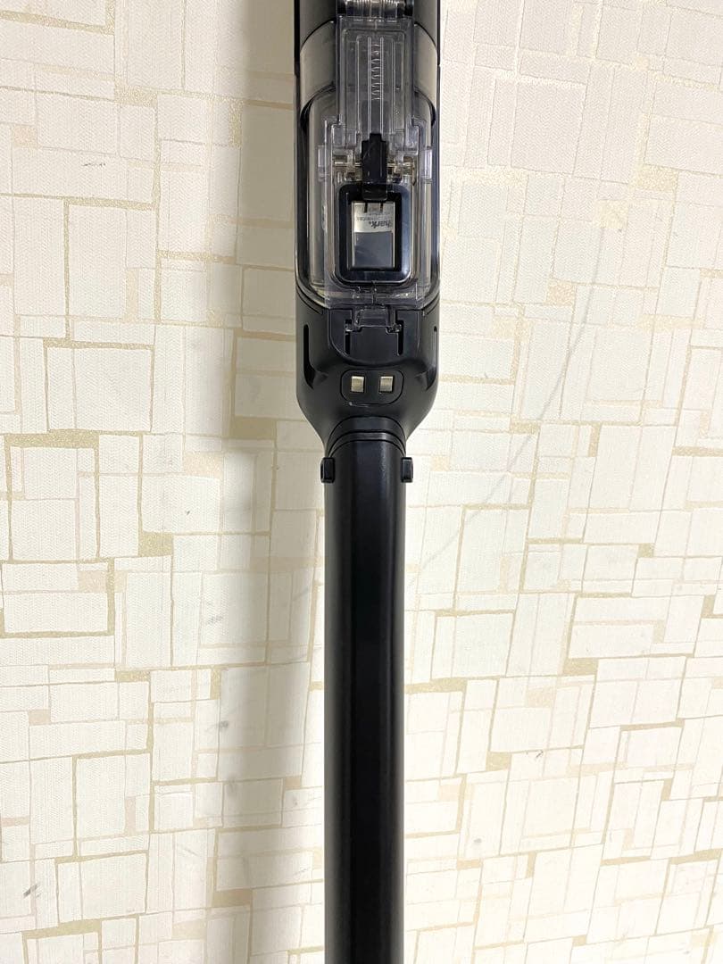 shark シャーク スティッククリーナー　CS150JAE ゴミ収集ドック付き