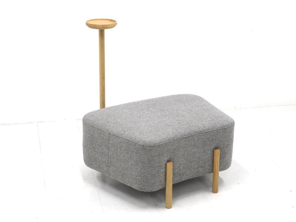 展示品　カリモク　ドラドラ　北欧　オーク材　ソファ サイドテーブル付き　店舗什器