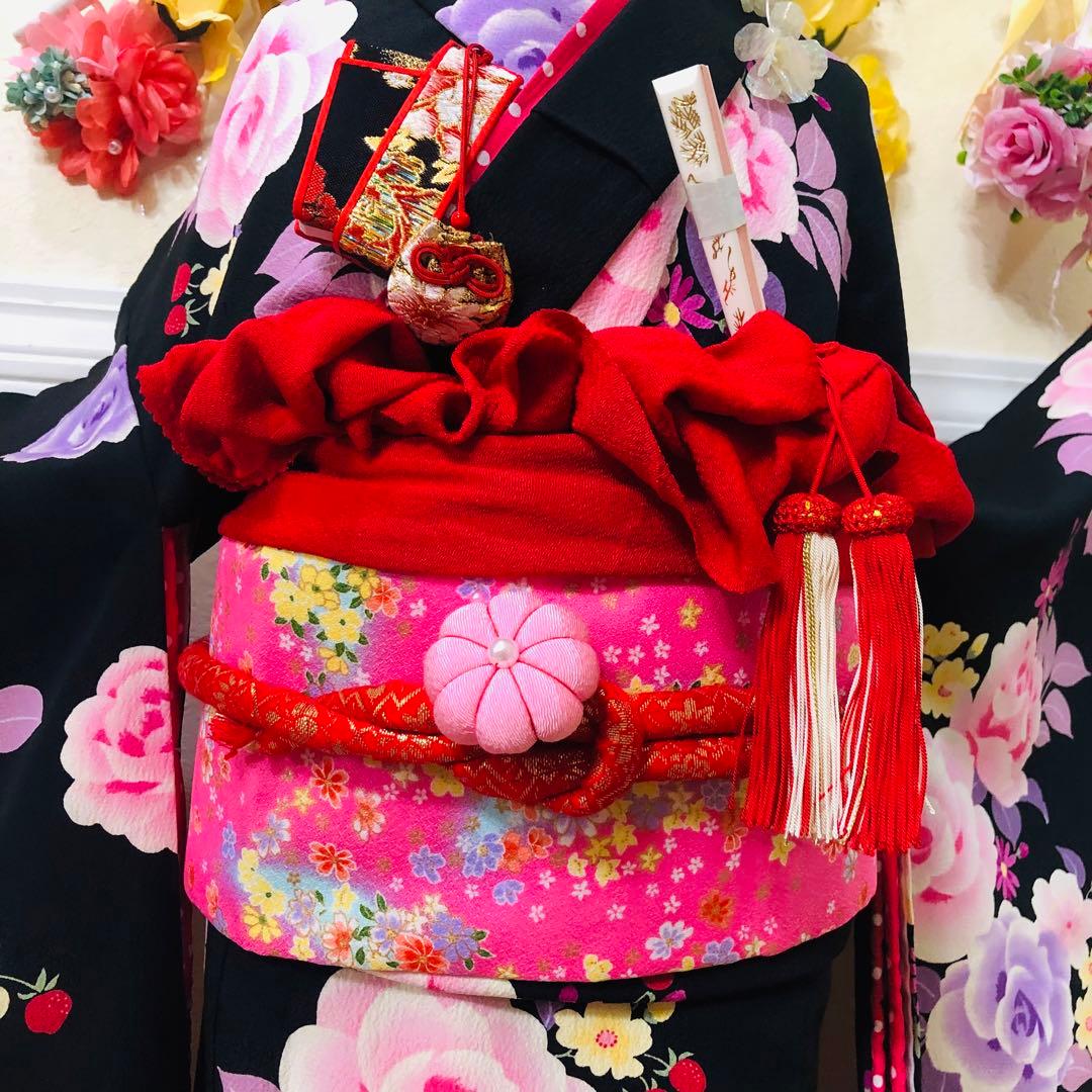 松田聖子プロディース❣️女の子７歳　❣️四つ身薔薇黒地　❣️完全フルセットlovely