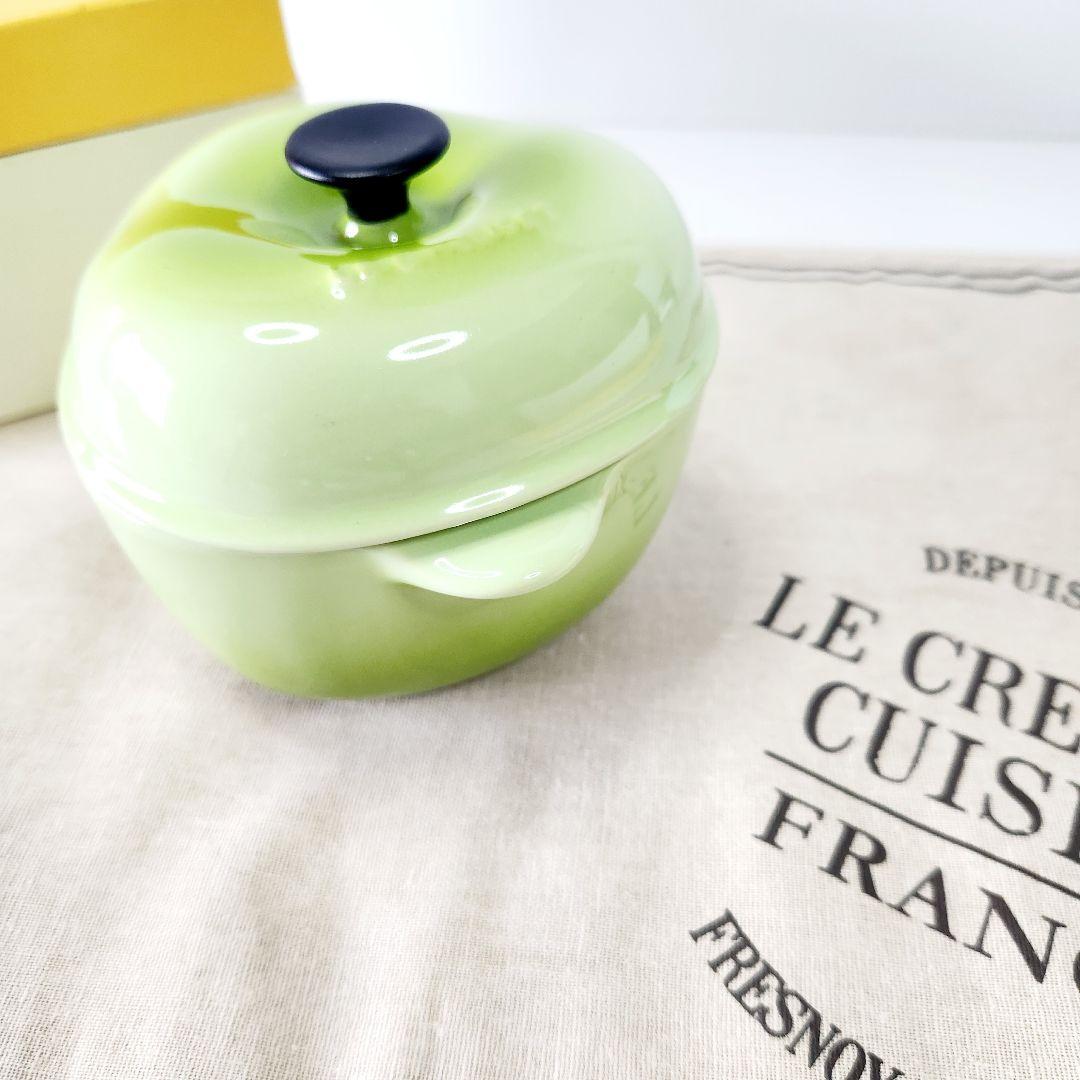 ルクルーゼ リンゴ ラズベリー ストローベリー キャセロール