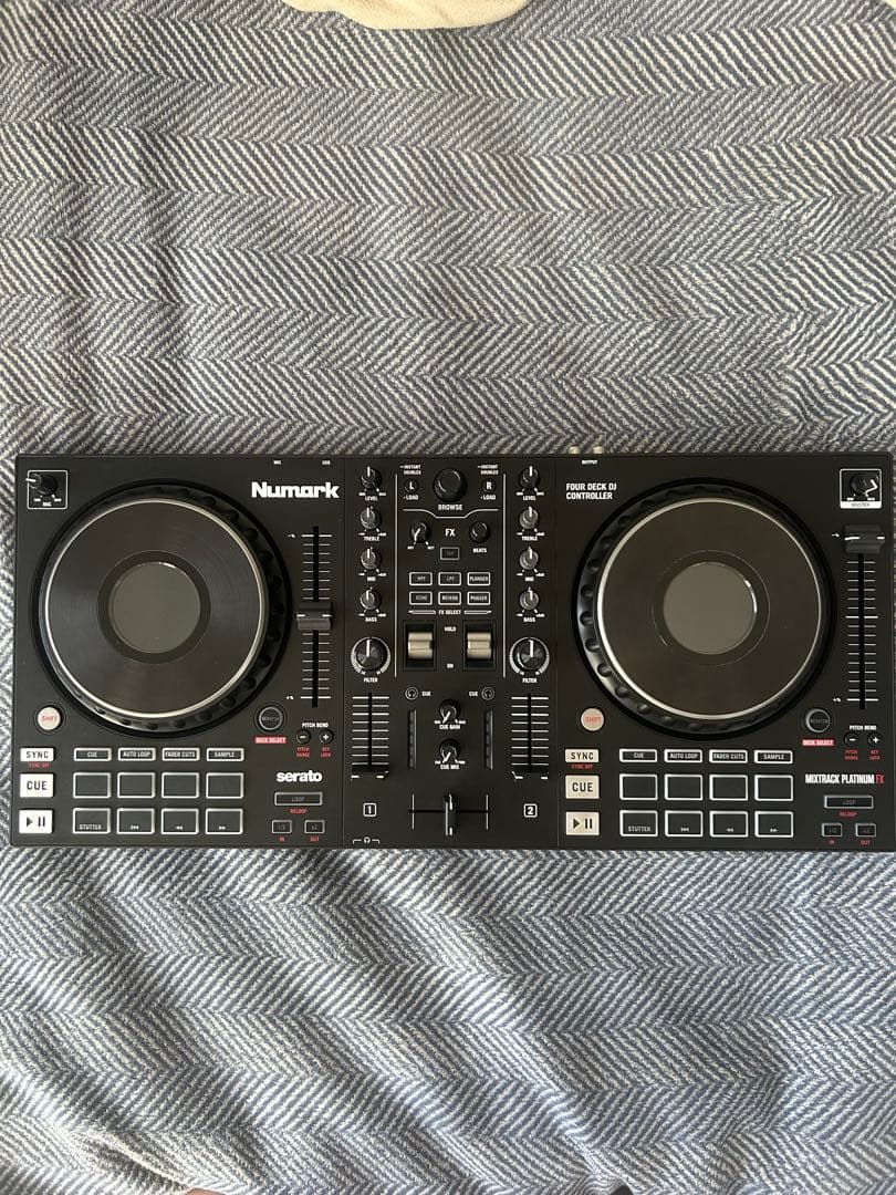 Numark Mixtrack Platinum FX ヘッドホンセット