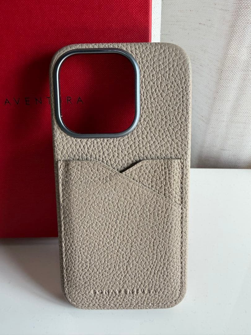【美品】BONAVENTURA iPhone15proケース ベージュ レザー