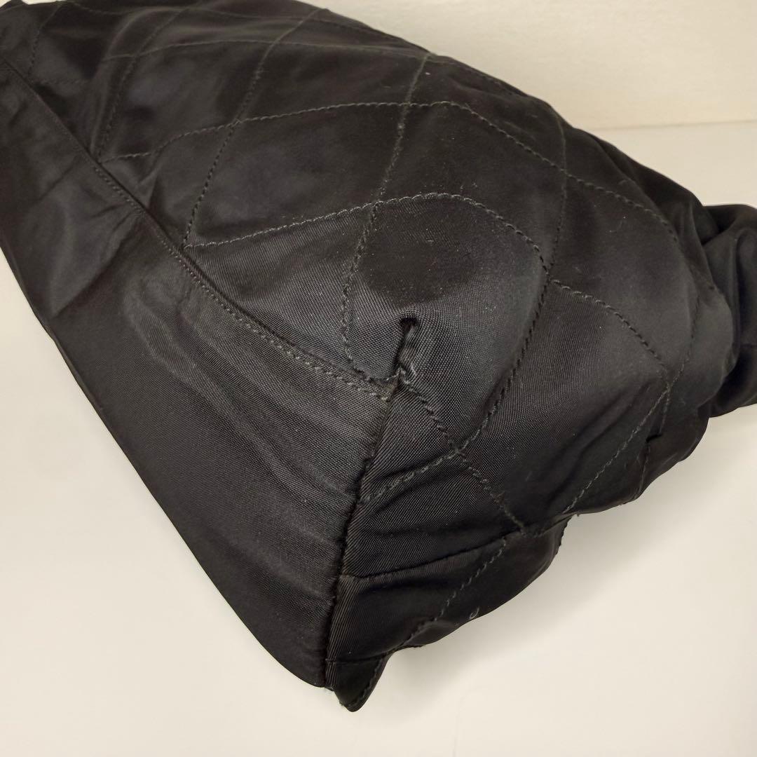 PRADA チェーンショルダーバッグ キルティング ナイロン プレート