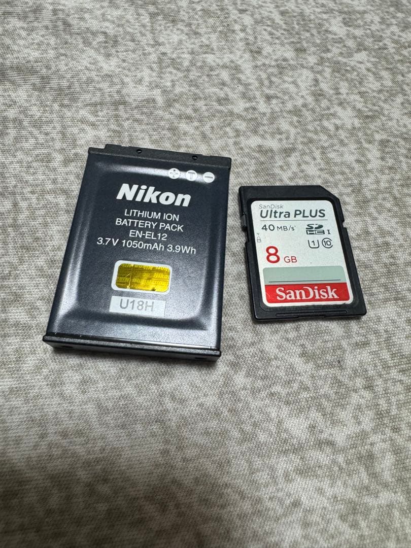 Nikon COOLPIX AW130防水デジタルカメラ