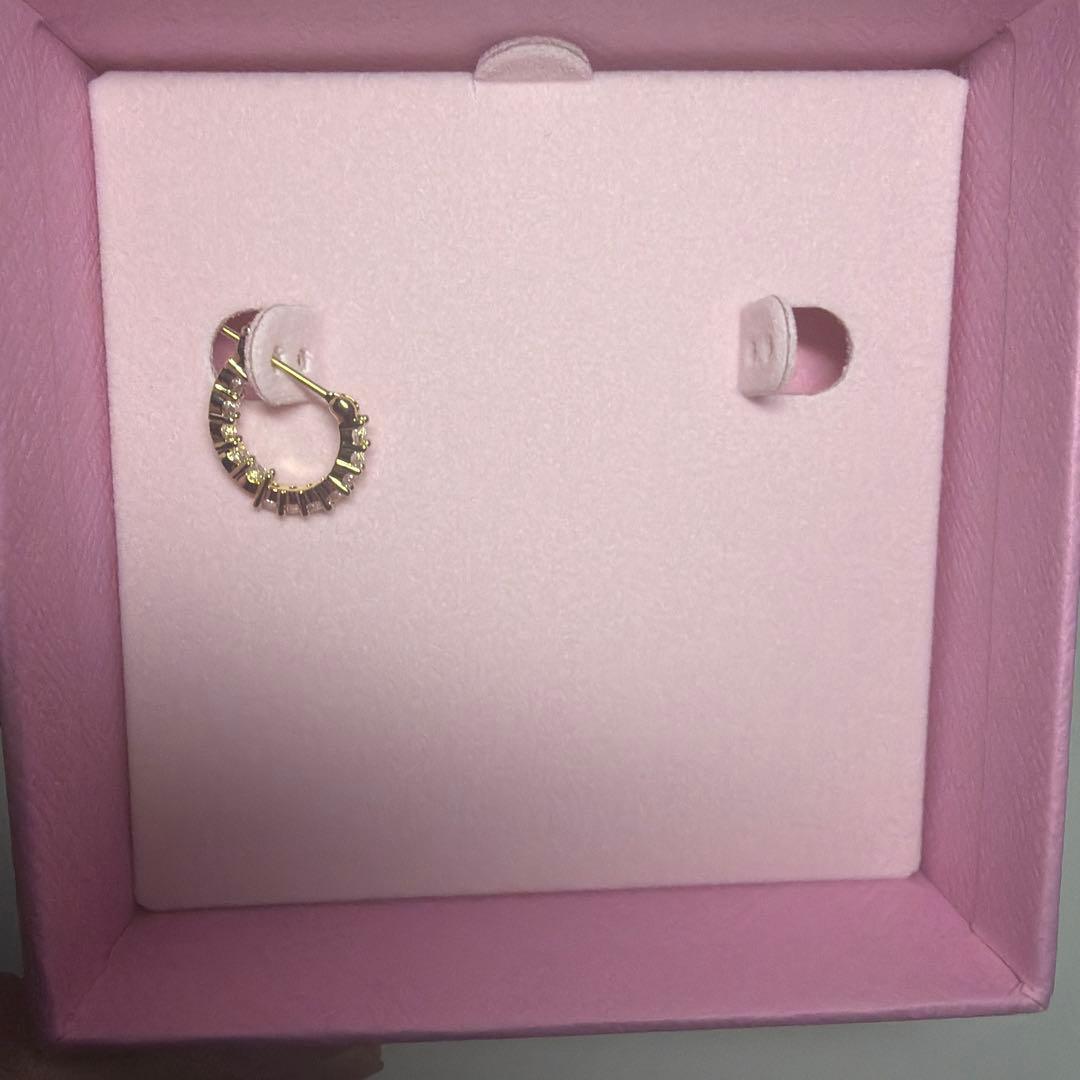 スワロフスキー　ピアス　片耳