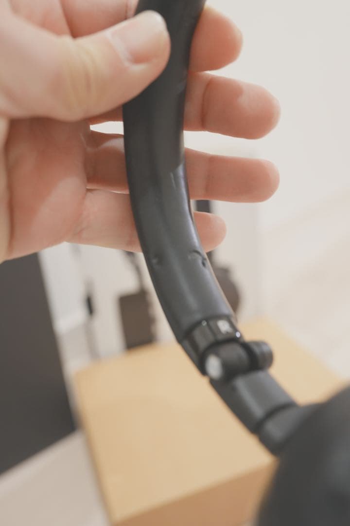 AKG N60 ノイズキャンセリングヘッドフォン ブラック