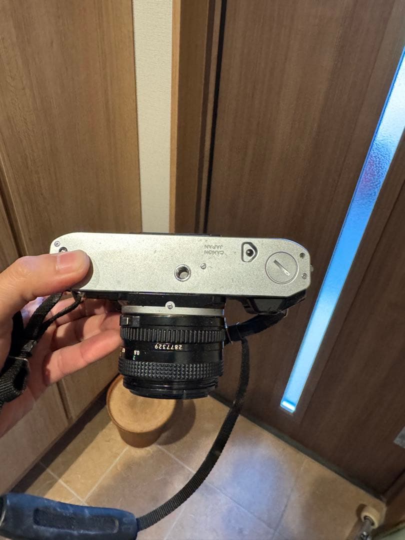 一眼レフカメラ　Canon AE-1 シルバー