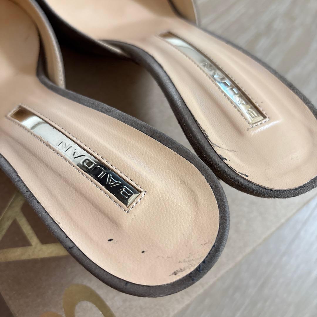 ドゥーズィエムクラス　グレー ポインテッドトゥ ミュール