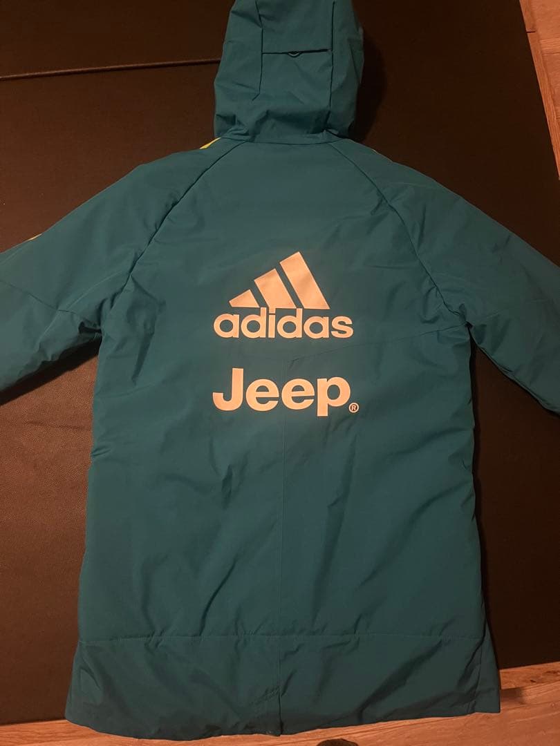 激レア 日本未発売 ユベントス ベンチコート 移動着 トレーニングウェア