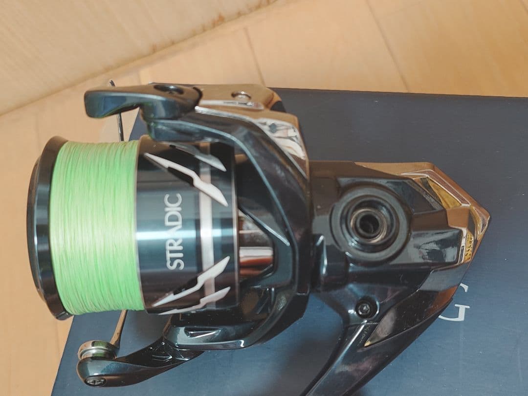 美品★SHIMANO 24 STRADIC SW 4000XG スピニングリール