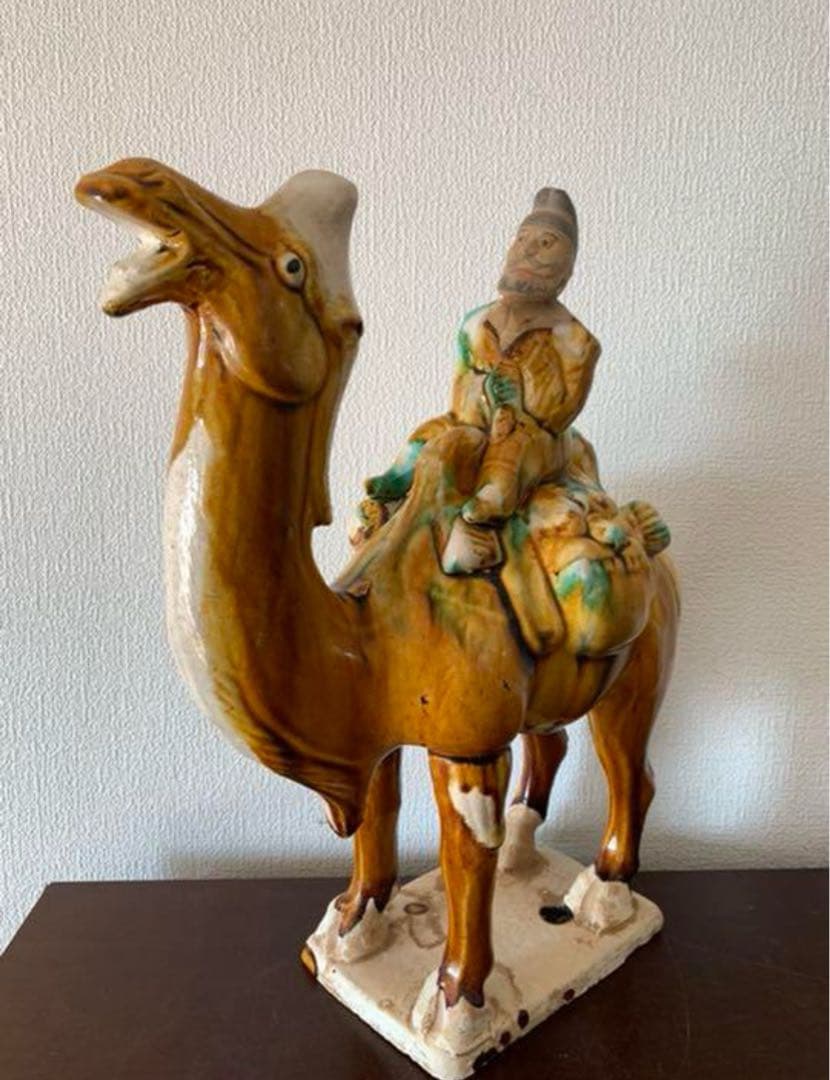 中国　唐時代　古美術 唐三彩駱駝上人物像共 箱、共布付き