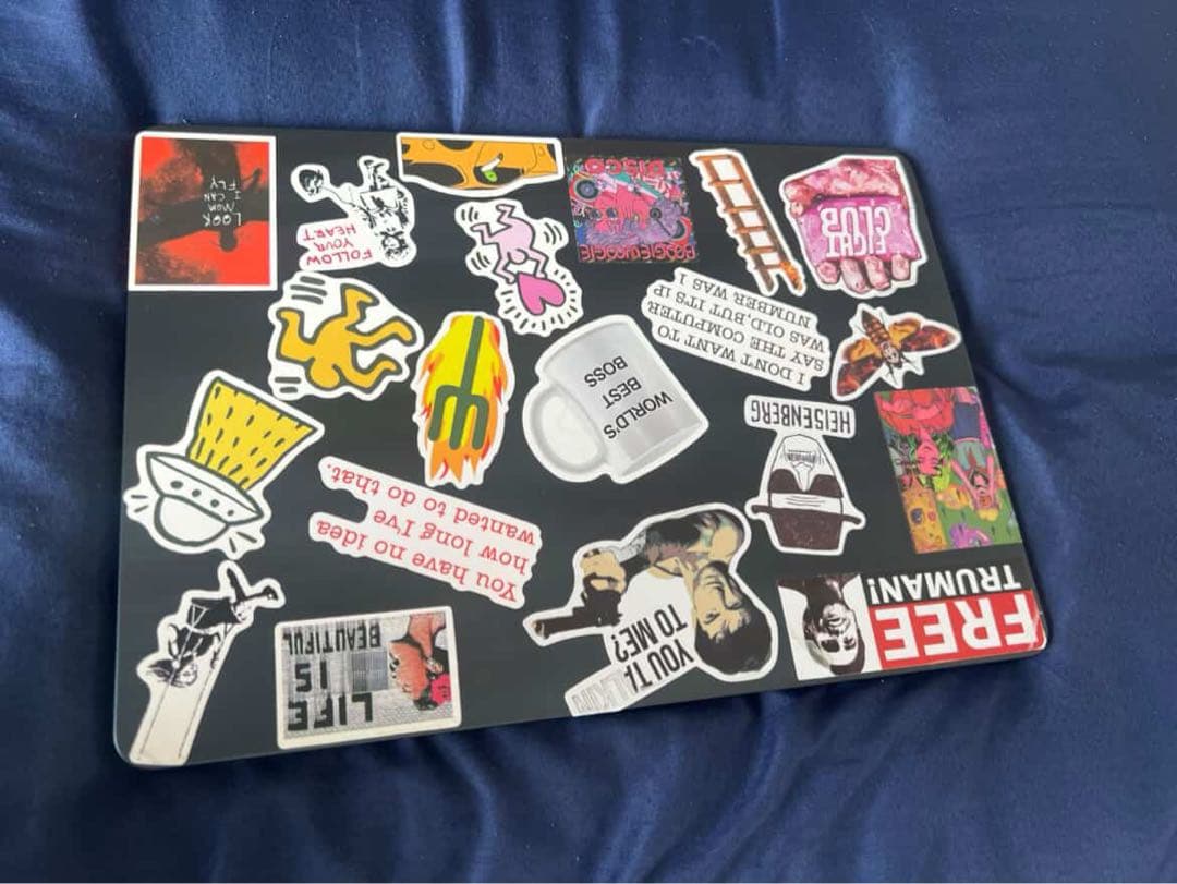 MacBook Air M 2本体 高解像度ディスプレイ