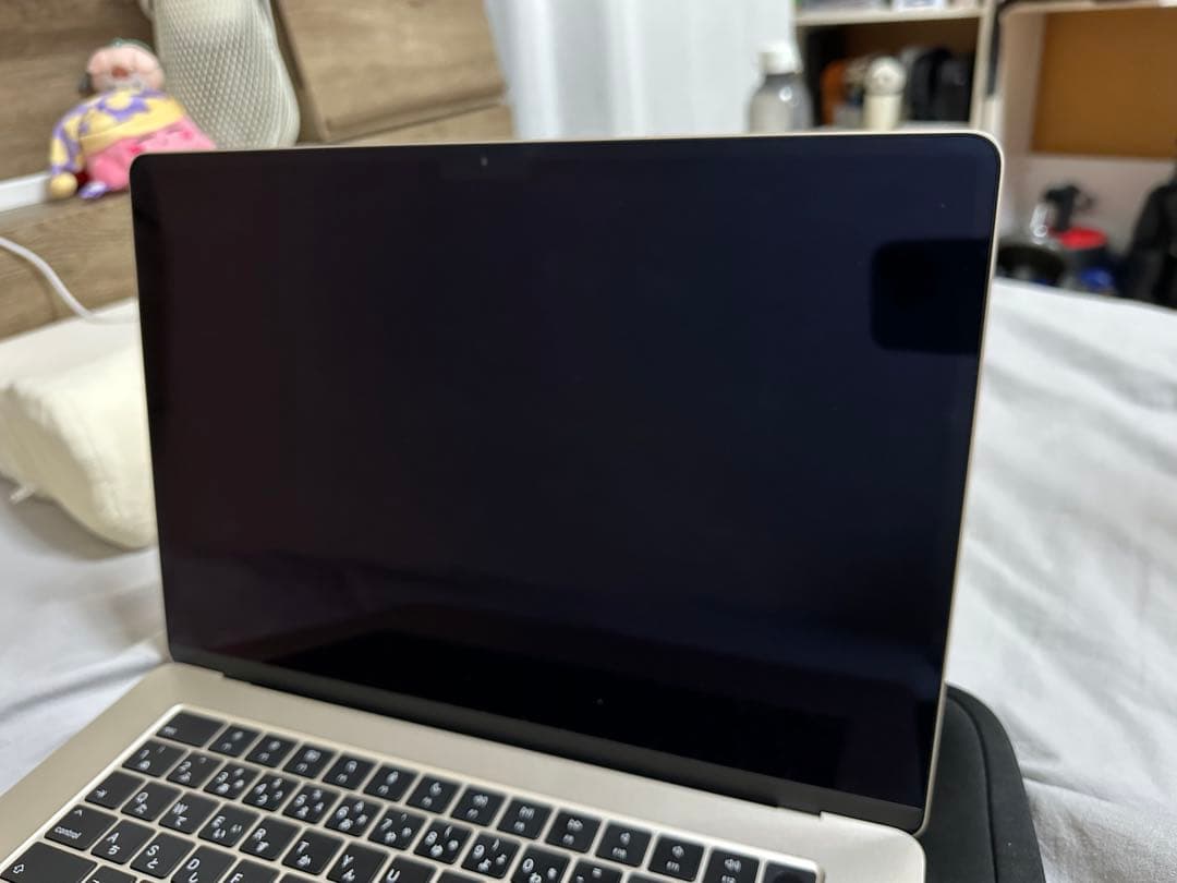 MacBook Air M2 8GB 15インチ