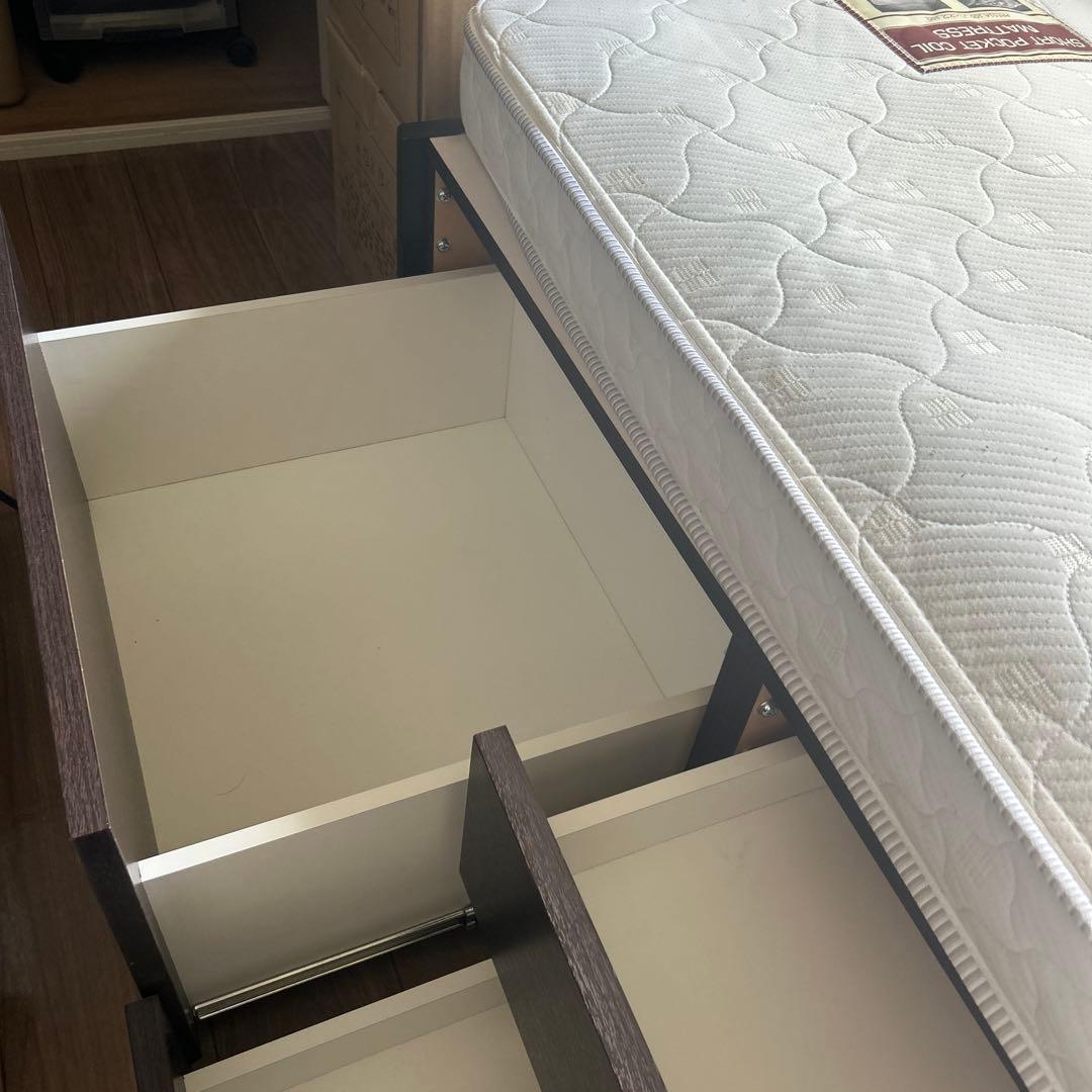 急募【美品】◇ニトリ　ベッドフレーム　シングル　コンセント・収納・マットレス付