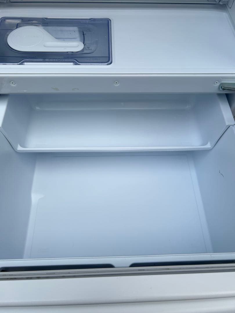 2023年製　MITSUBISHI 3ドア　冷蔵庫　330L