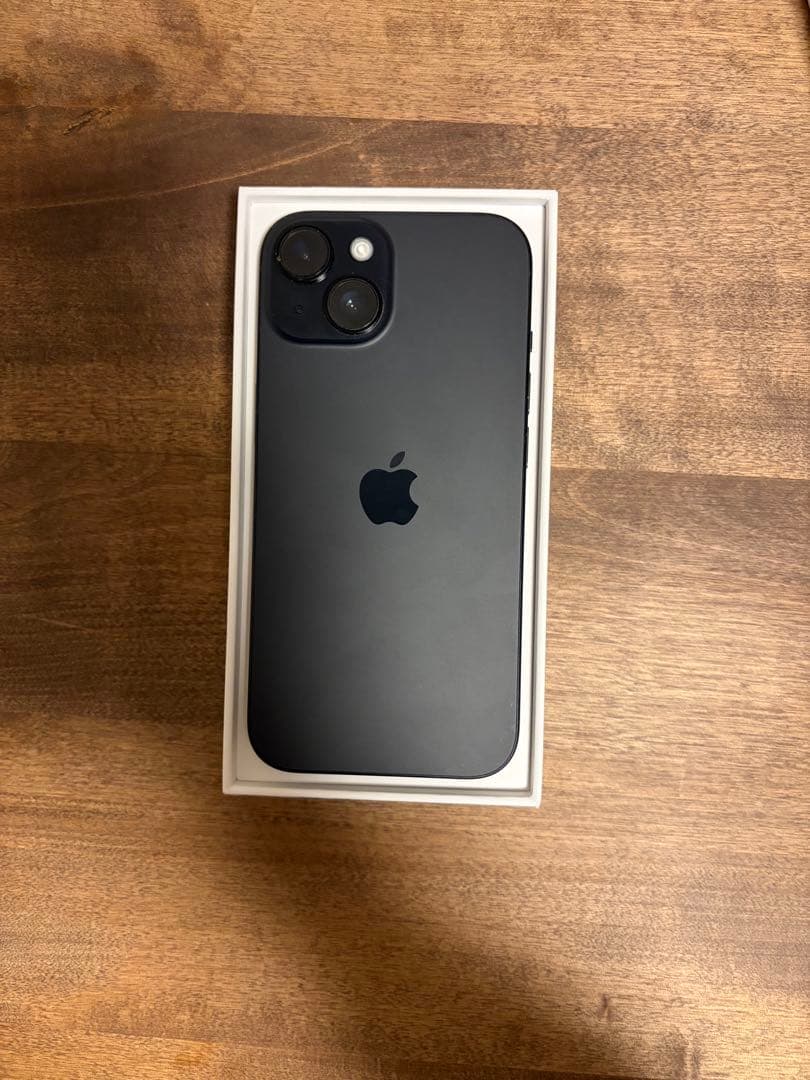 Apple iPhone 15 ブラック 本体 箱付き