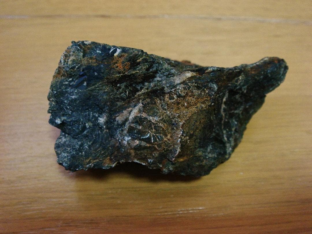 稀少 チェコ産　ピッチブレンド　原石　ラジウム鉱石 ラドン