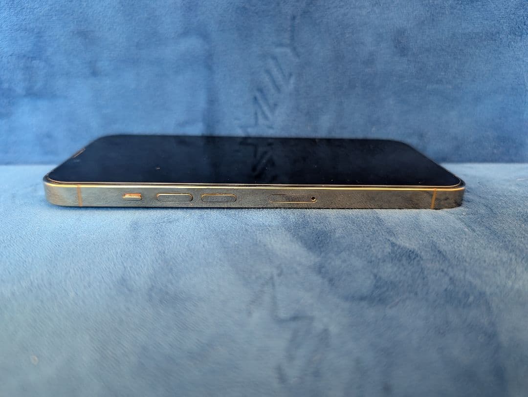 Apple iPhone13pro ゴールド　256GB モデル:A2636