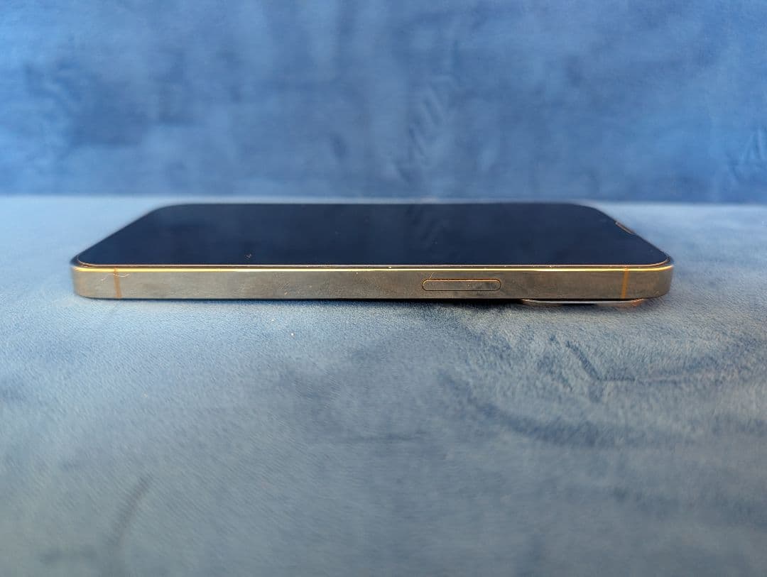 Apple iPhone13pro ゴールド　256GB モデル:A2636